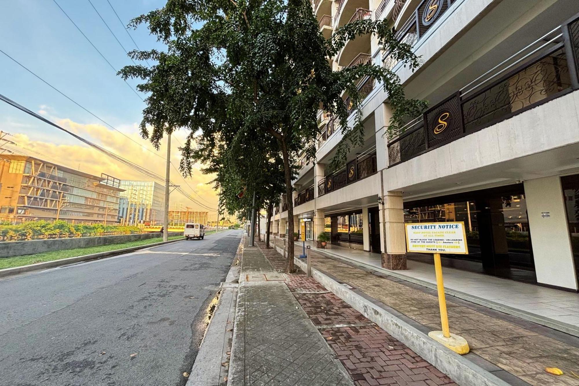 เอ็กทรีมเมลี สวีท Apartment มะนิลา ภายนอก รูปภาพ