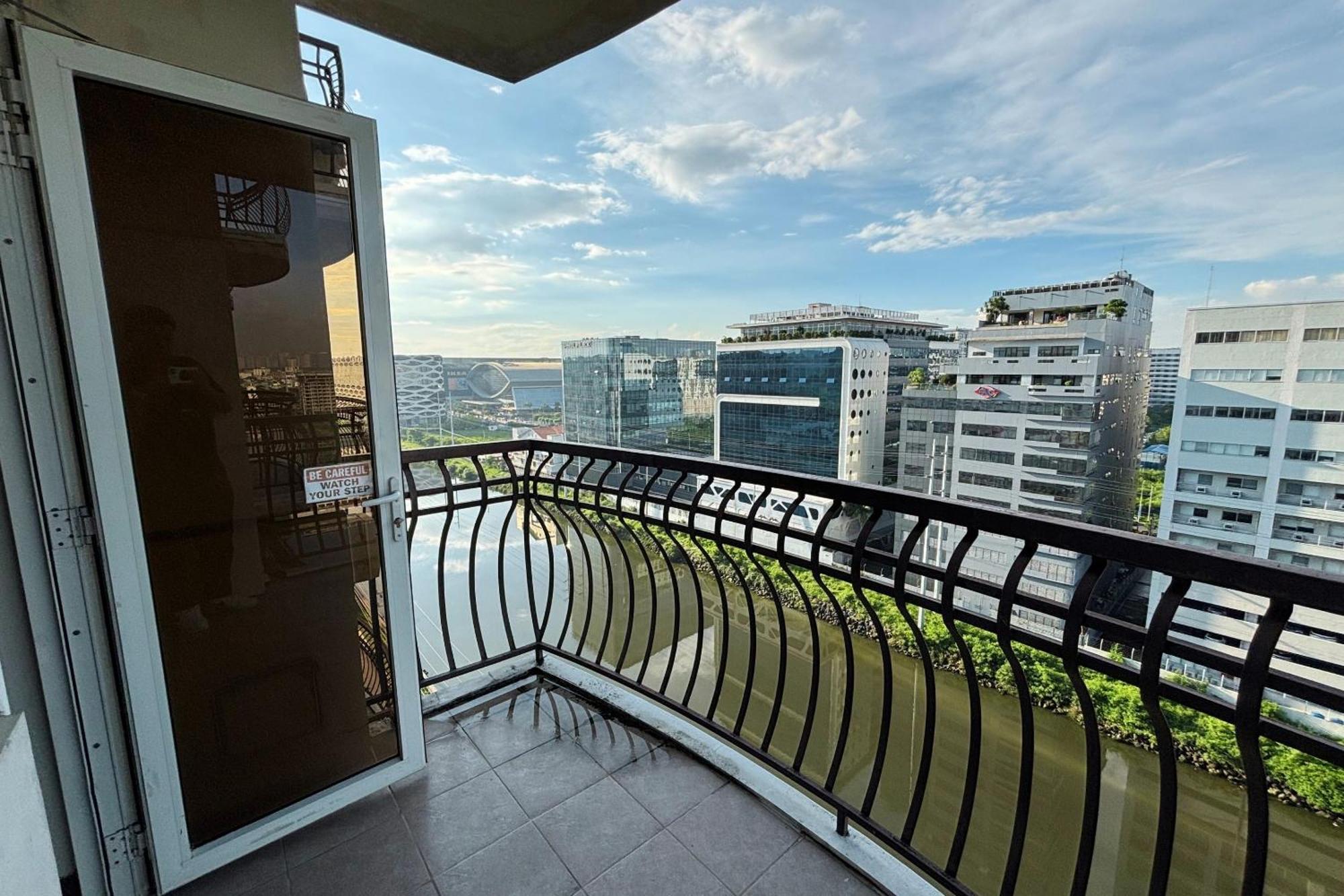 เอ็กทรีมเมลี สวีท Apartment มะนิลา ภายนอก รูปภาพ