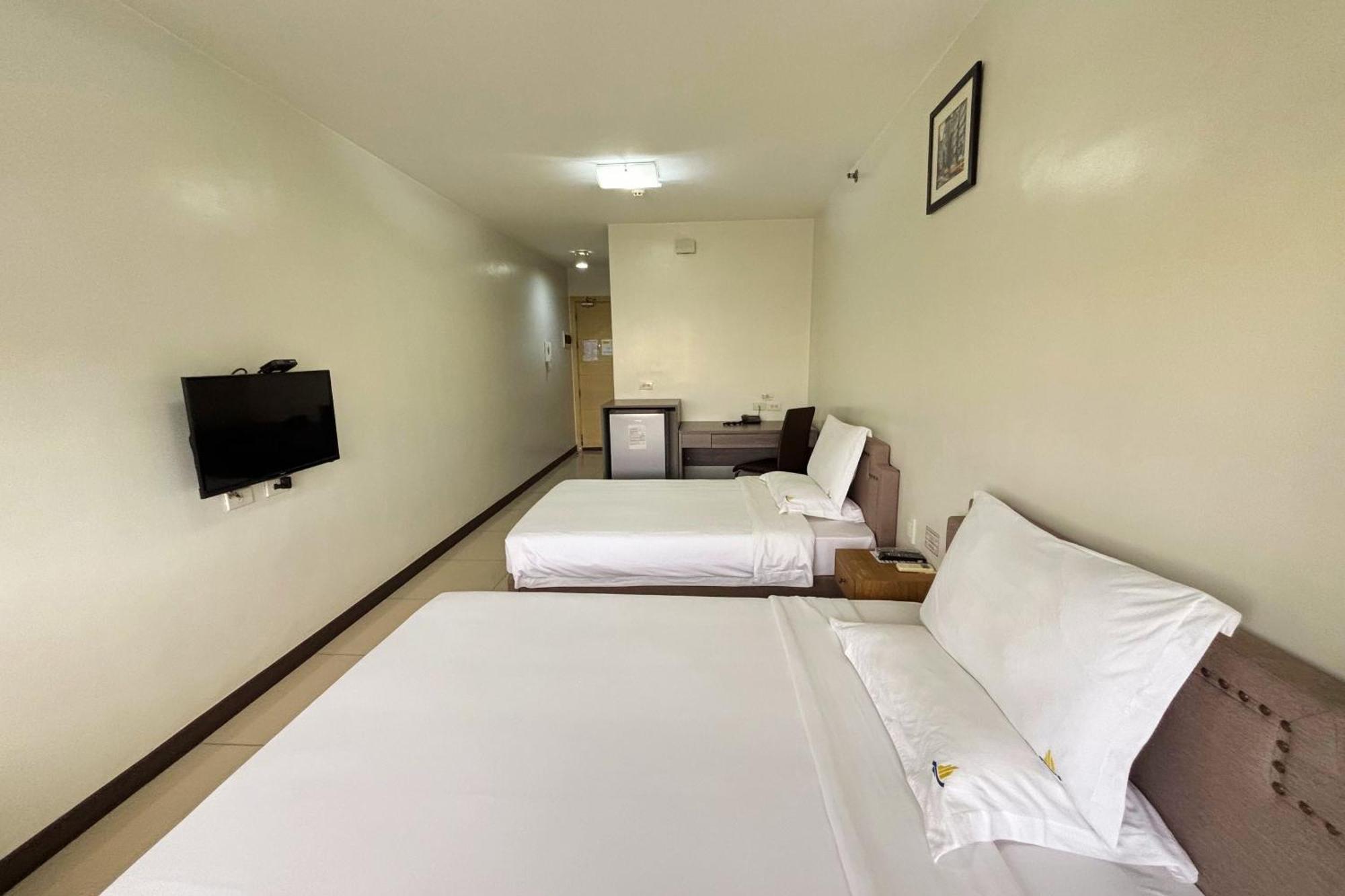 เอ็กทรีมเมลี สวีท Apartment มะนิลา ภายนอก รูปภาพ